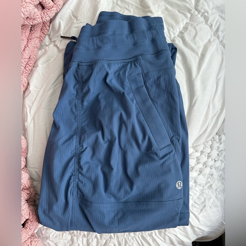 Lululemon dance studio pants - blue - size 6 - adjustable bottom - inseam 32”
